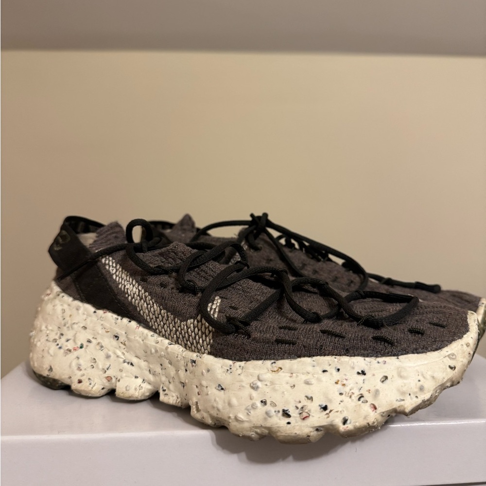 Nike Black and White Athletic Shoes